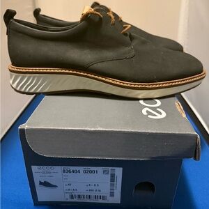 ECCO Men's Black Suede ST1 Hybrid with white Phorene mid soles.